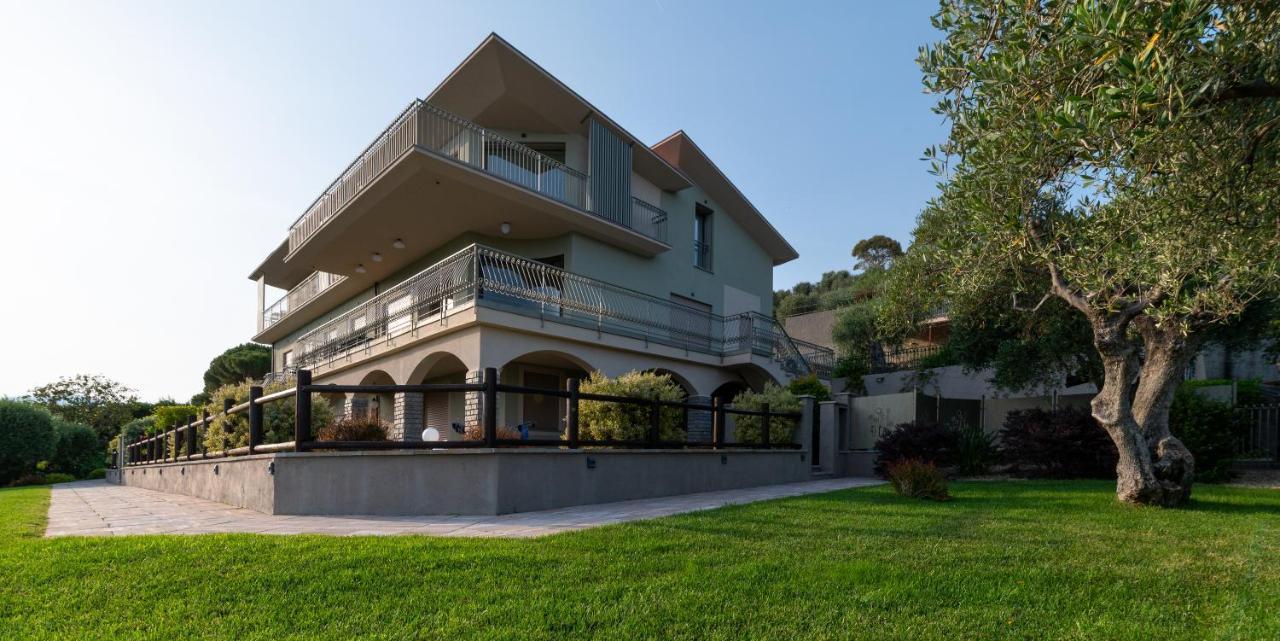 Villa Lea Империя Экстерьер фото